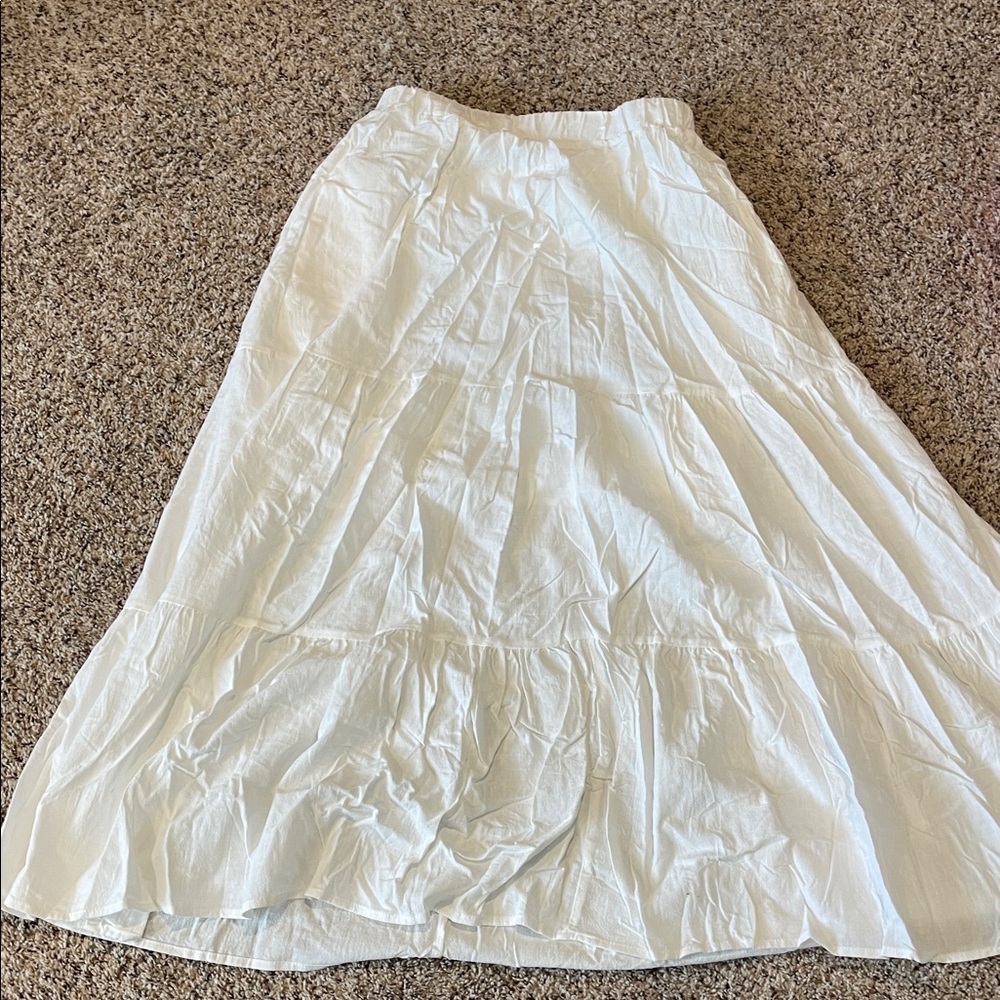 Elegant White Women's Skirt